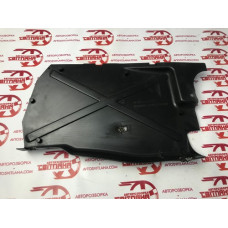 Захист двигуна правий Renault Trafic 2001-2014 8200505045